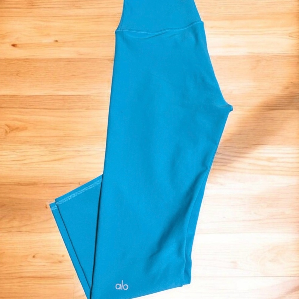 ALO Yoga Vibrant Blue Leggings L